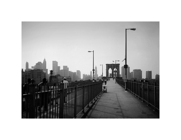Brooklyn Bridge Pedestrians